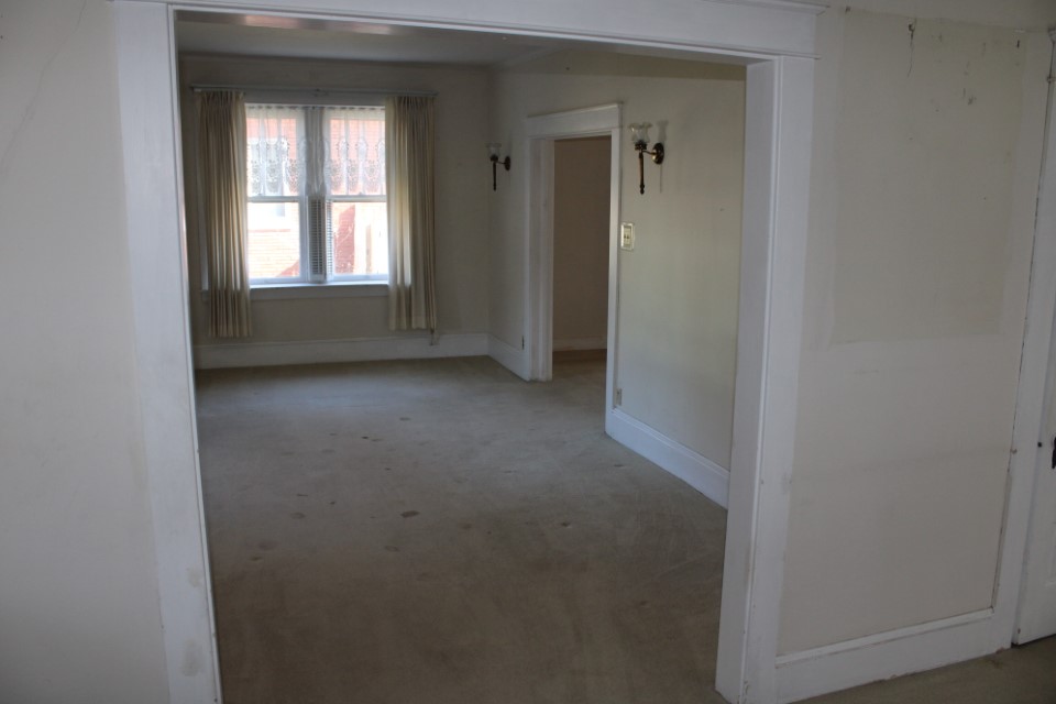 Public Auction Sale REAL ESTATE Hallam, PA