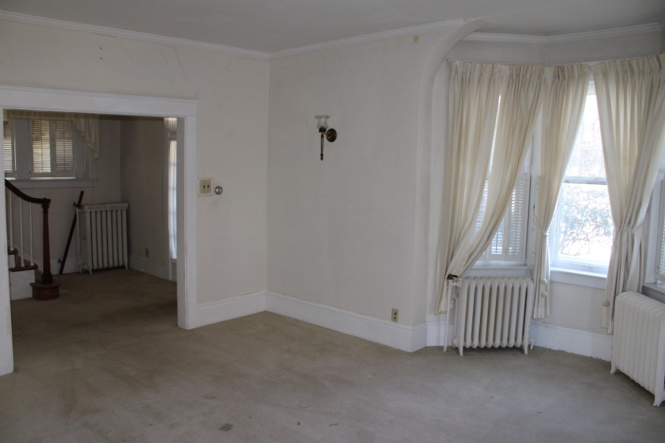 Public Auction Sale REAL ESTATE Hallam, PA