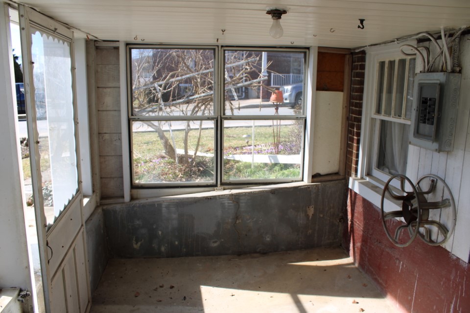 Public Auction Sale REAL ESTATE Hallam, PA